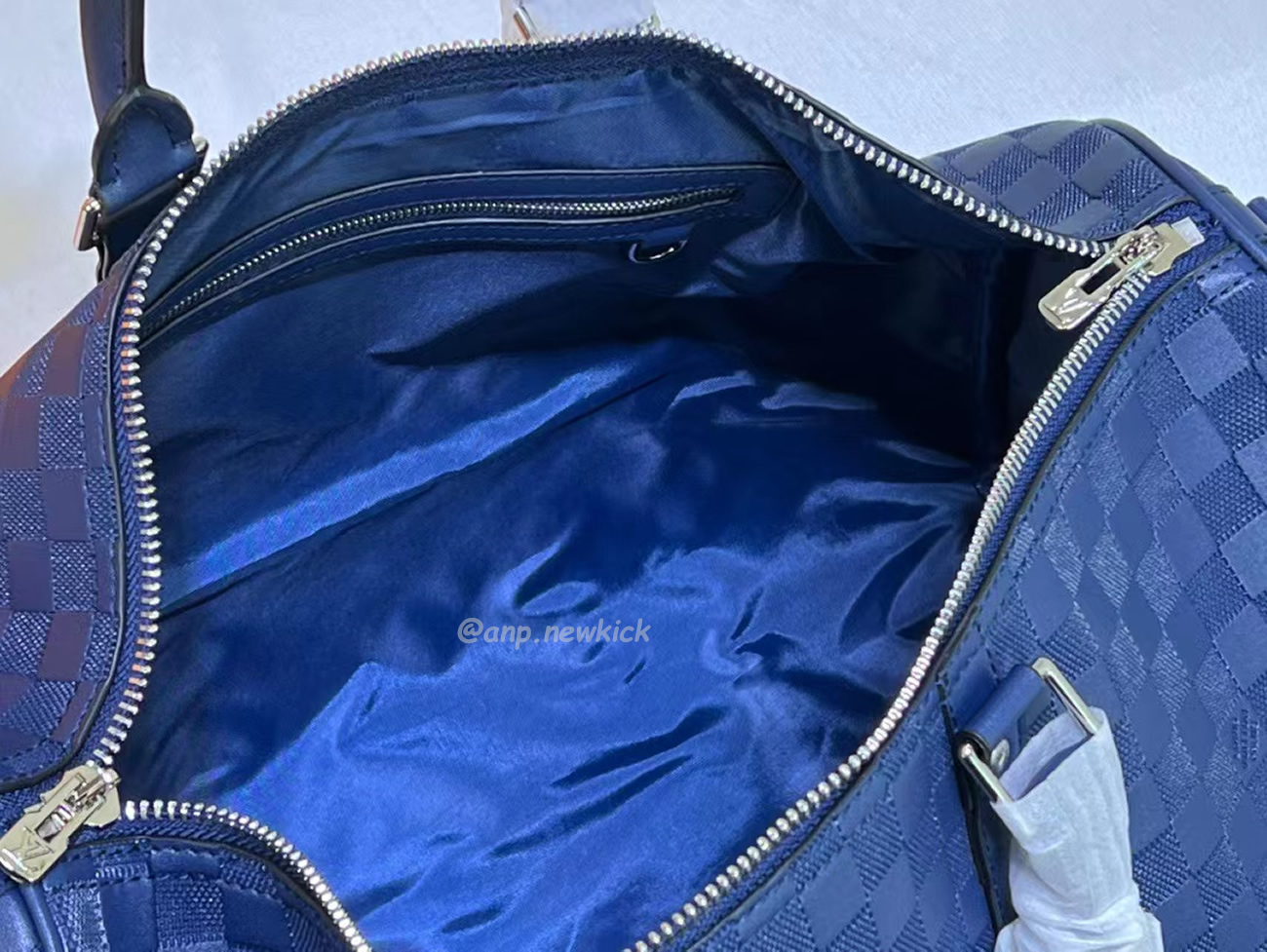 Louis Vuitton Keepall Bandouliere Monogram 50 Navy Duffel Bag (32) - www.newkick.vip